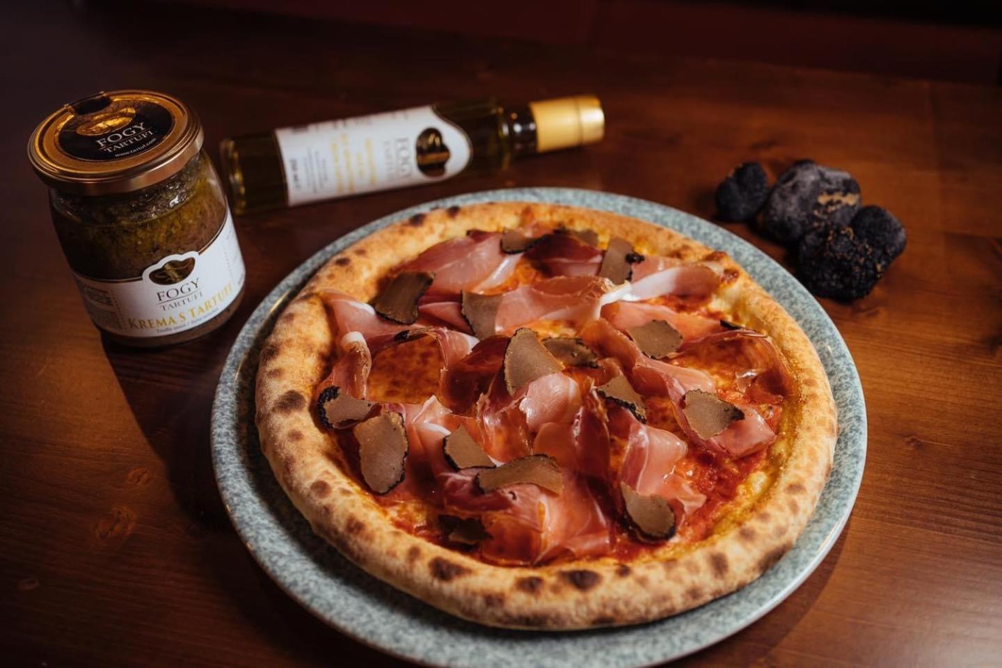 Apartma Casa Della Pizza - Parking Included Изола Екстериор снимка